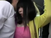 प्यारा busty जापानी लड़की बस पर